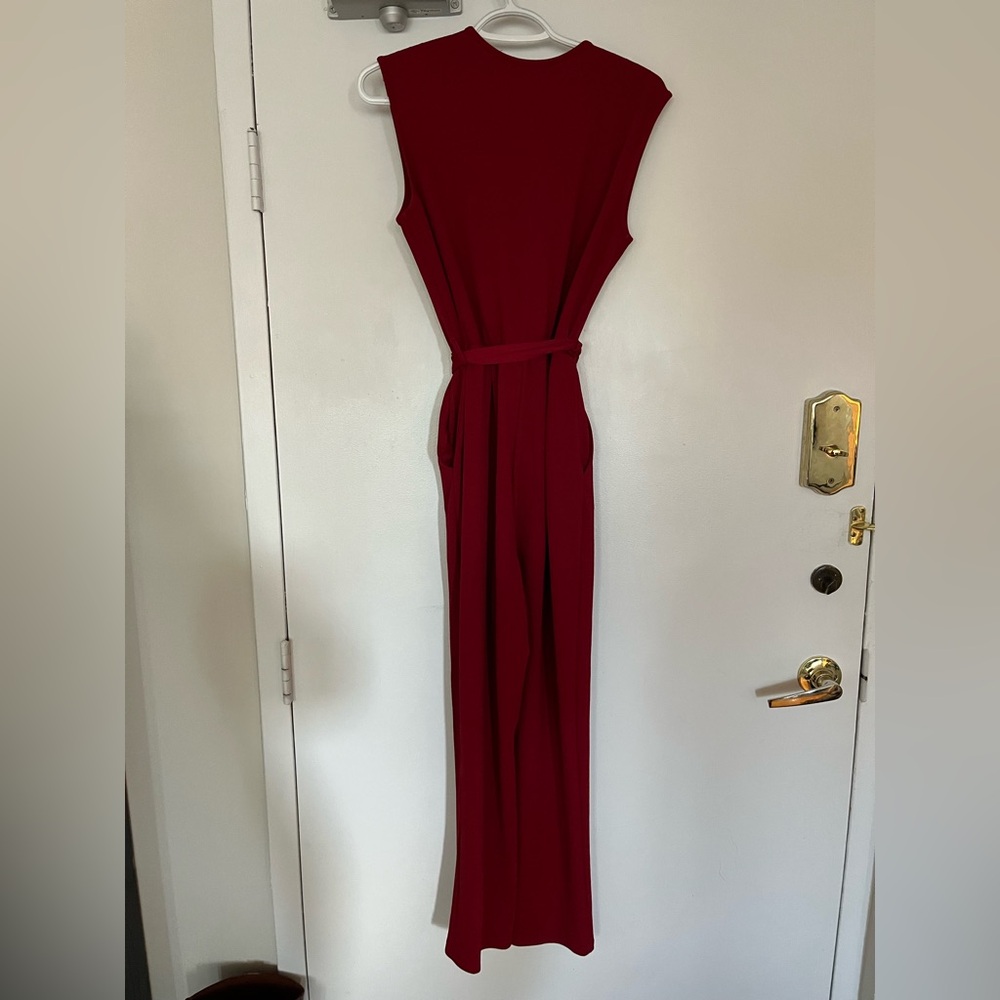 Women’s Sleeveless Jumpsuit - Picture 2 of 5